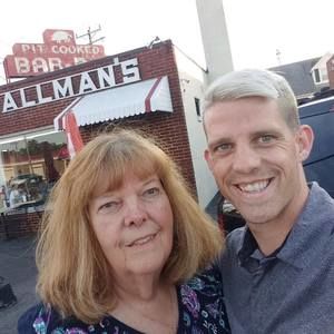 Meet your Posher, Lyndall